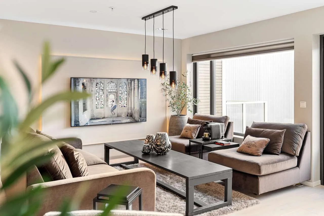 Home Window Tinting: A Smart Guide